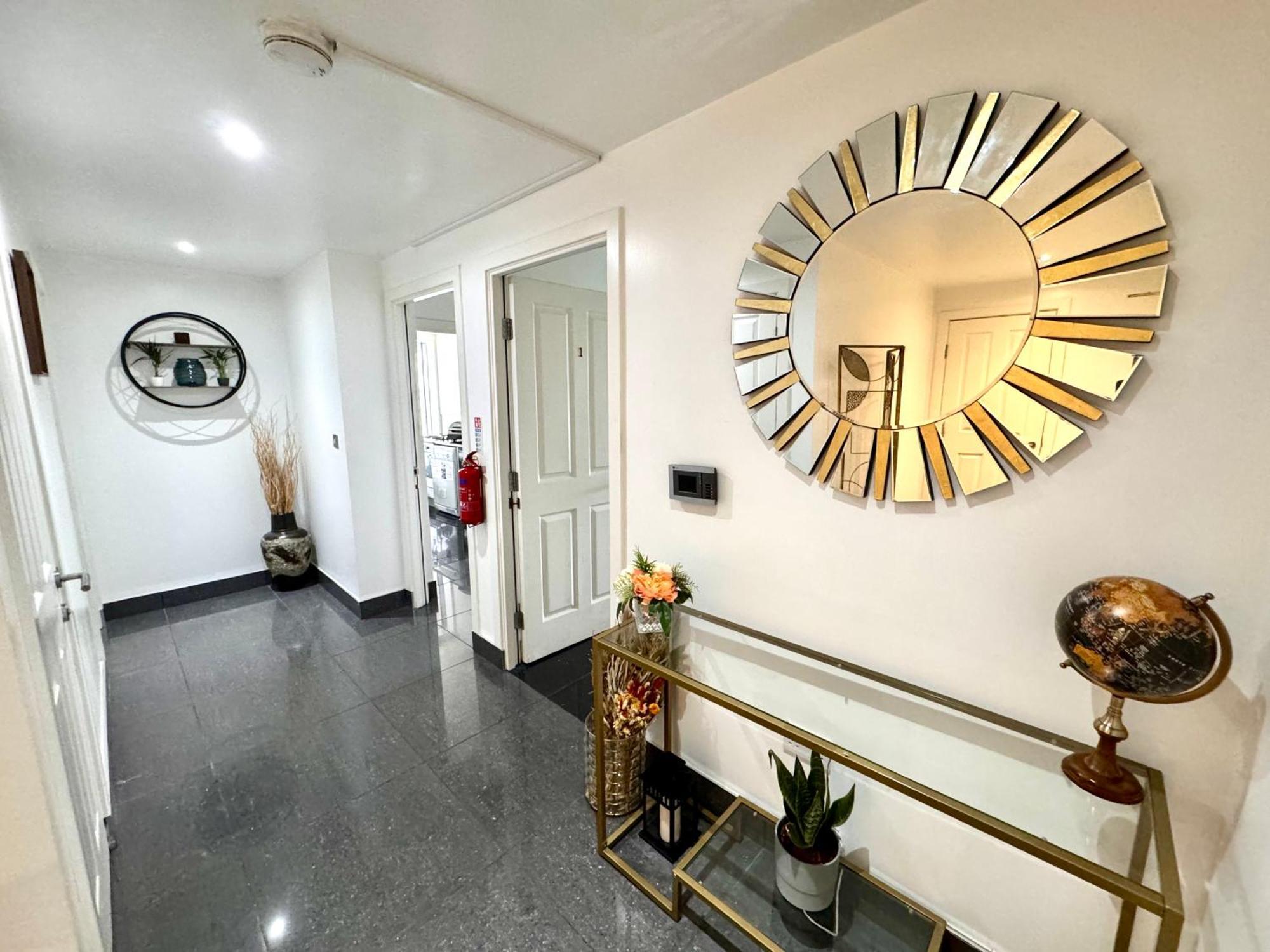 Ocean Park Apartments - Oceanfront - Free Parking And Fast Wifi Единбург Екстериор снимка