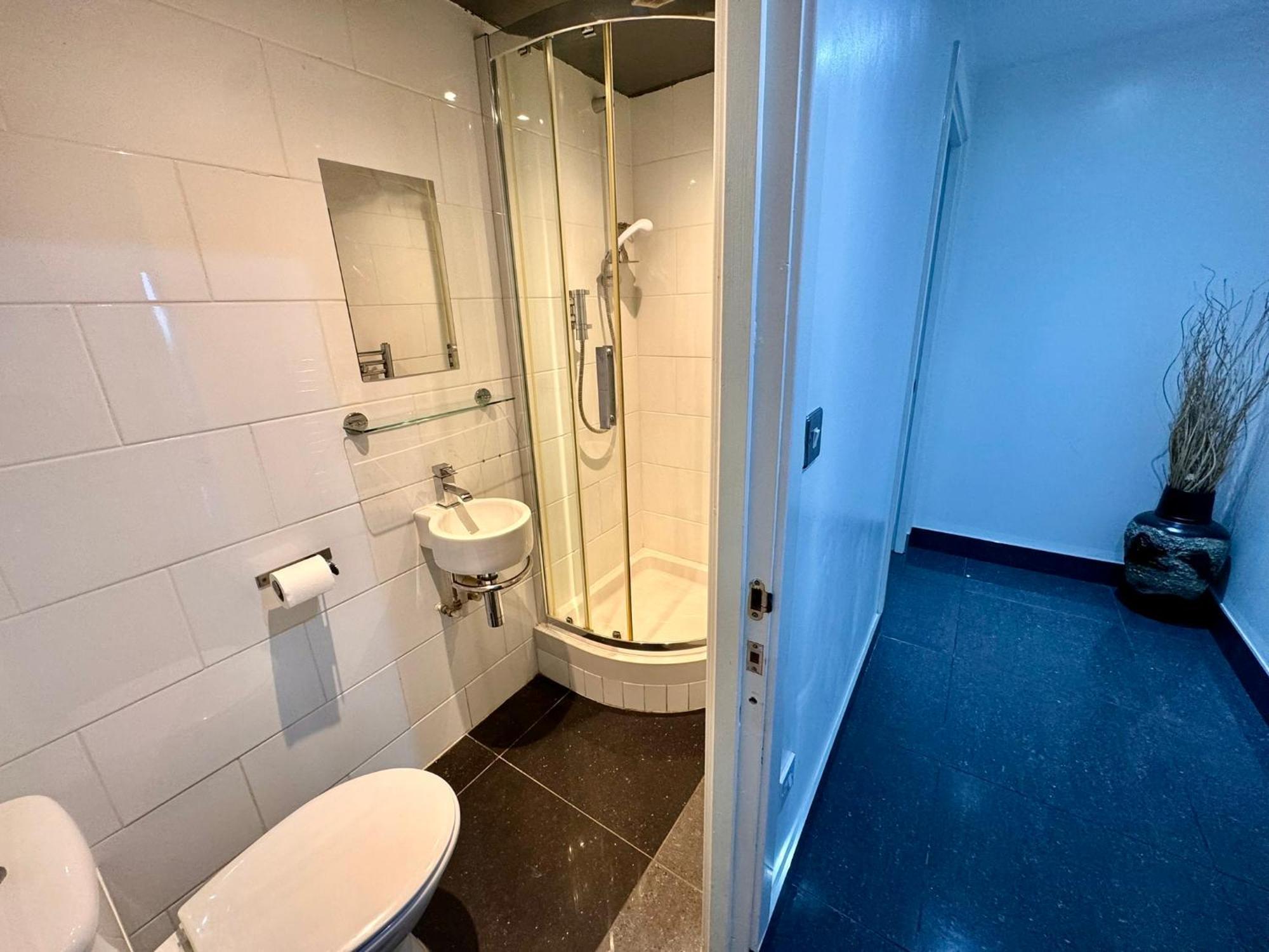 Ocean Park Apartments - Oceanfront - Free Parking And Fast Wifi Единбург Екстериор снимка